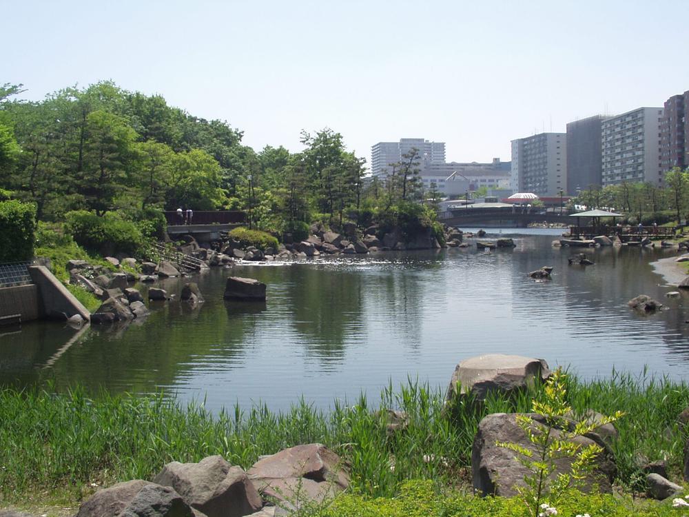 park. Adjacent to "Shinagawa Kumin Park" is, It is a very good park for a walk, etc.