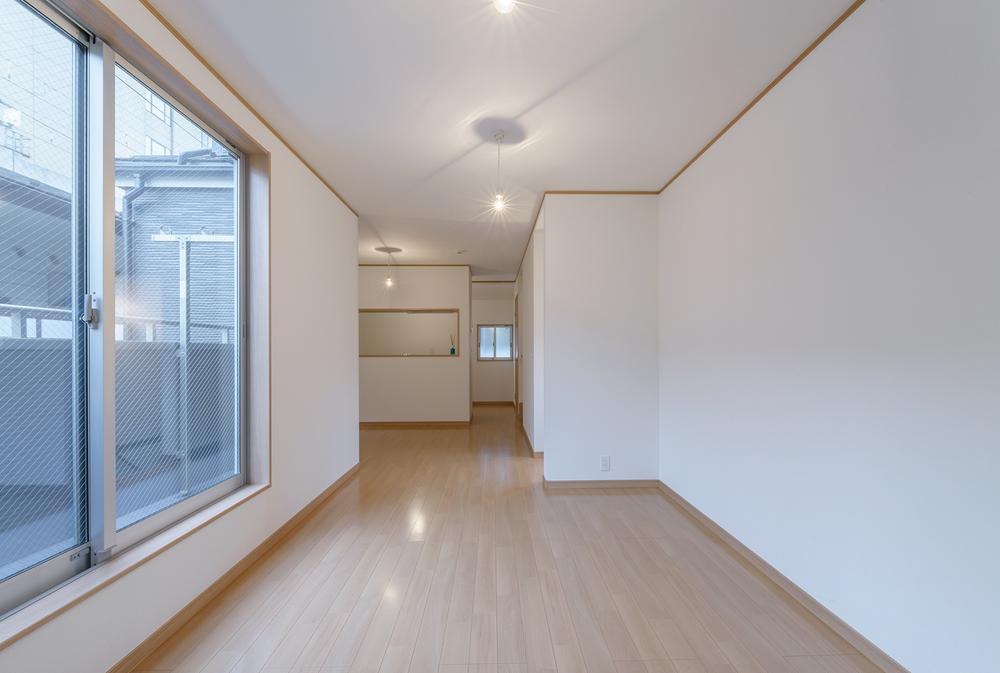 Living. Living (June 2013) Shooting