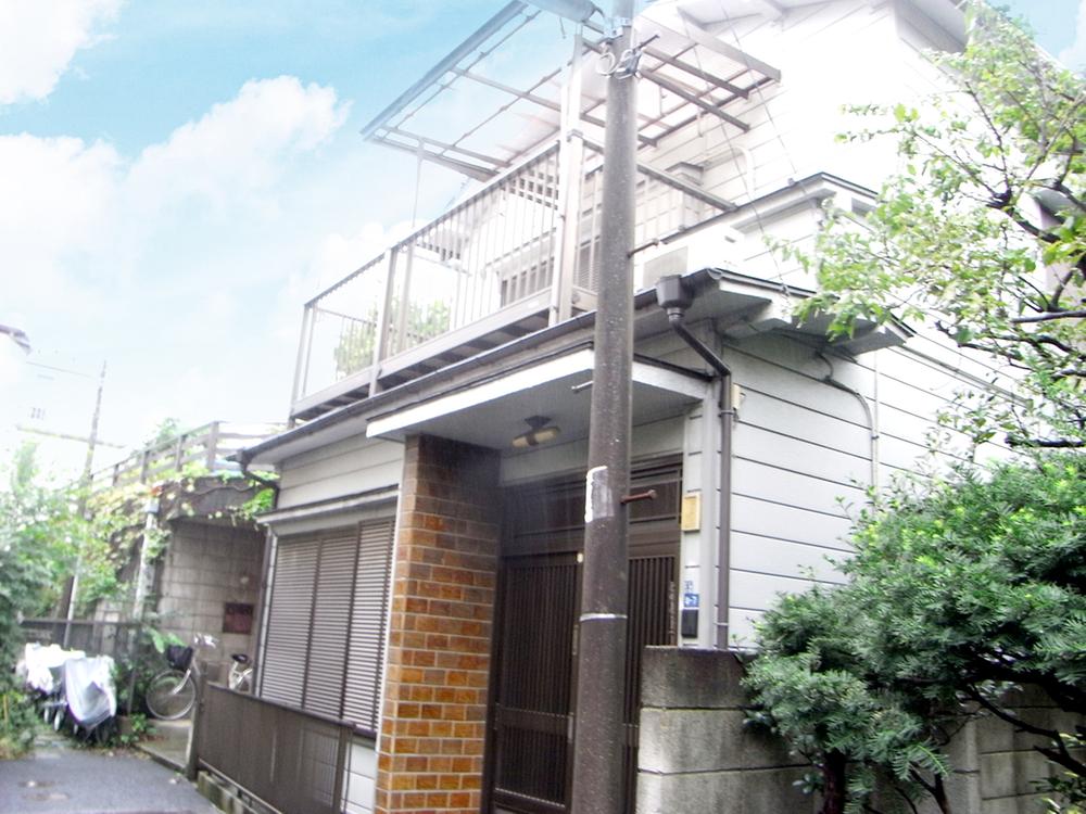 Local land photo. Local (10 May 2013) Shooting