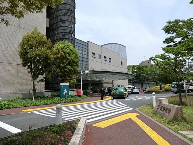 Hospital. 900m to NTT East Kanto Hospital