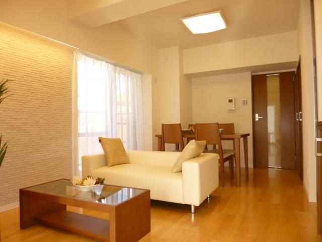 Living. Furnished