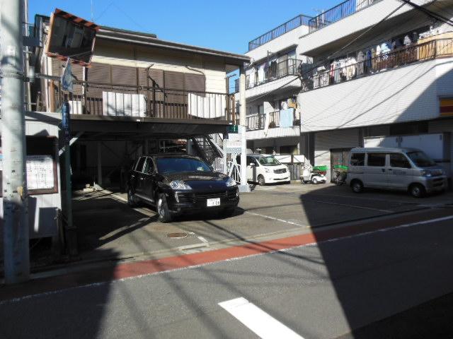 Local land photo. Local (10 May 2013) Shooting