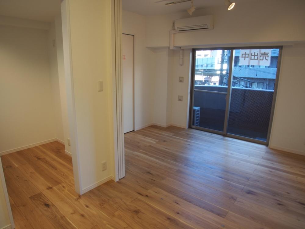 Living. dining ・ Western style room / Flooring Chokawa already (2014 January shooting)