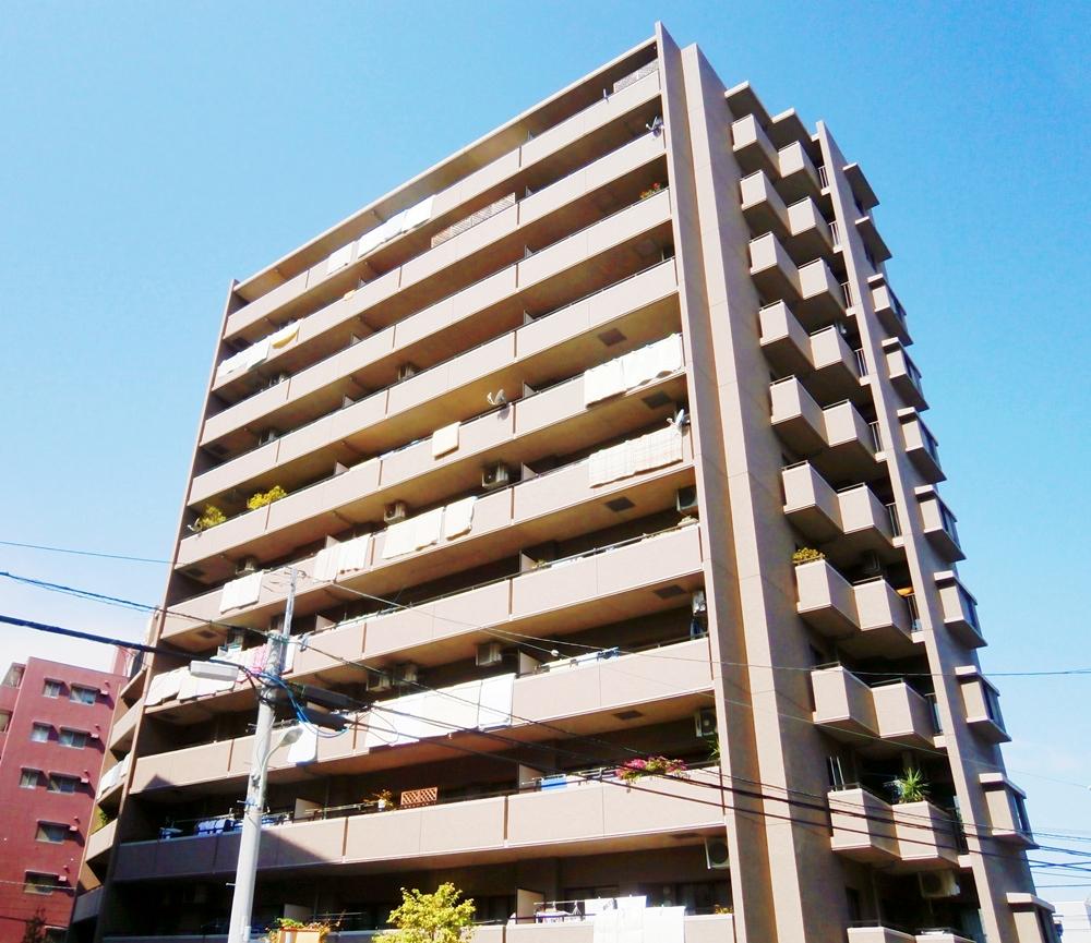 Local appearance photo. 2002 Built, Apartment is equipped with auto-lock.
