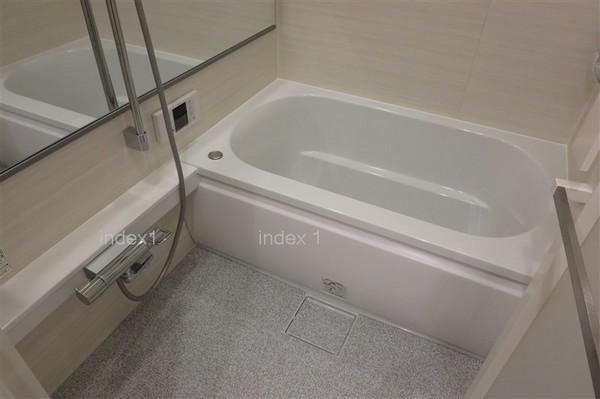 Bathroom. Health comfortable bus with Reheating dryer function