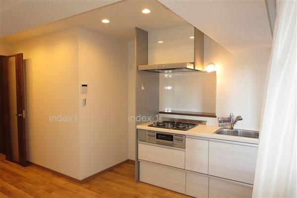 Kitchen. Compact kitchen is less wasteful flow line