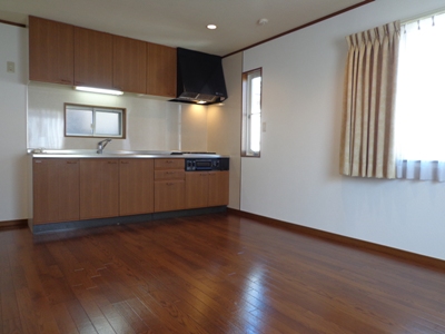 Living and room. LDK will be about 12 Pledge.