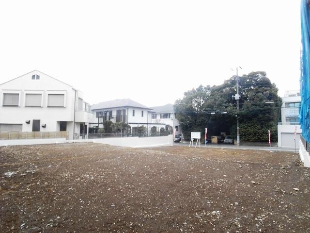 Local land photo. Local (06 May 2012) shooting