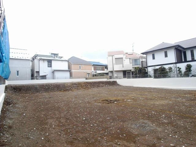 Local land photo. Local (06 May 2012) shooting