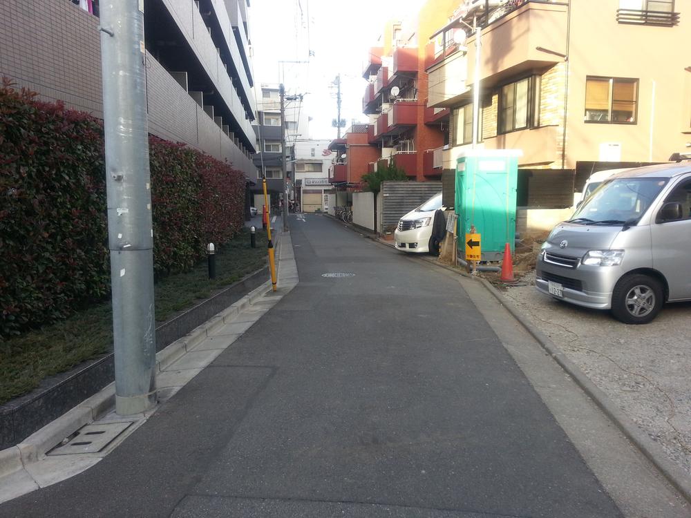 Local photos, including front road. Local (12 May 2013) Shooting