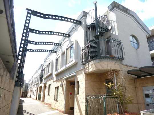 Local appearance photo. Appearance (Entrance approach)