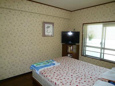 Non-living room. Beds are Room. Housed in the 5.6 pledge is also abundant.