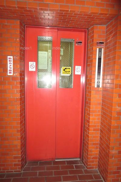 Other. Equipped with an elevator (lift)