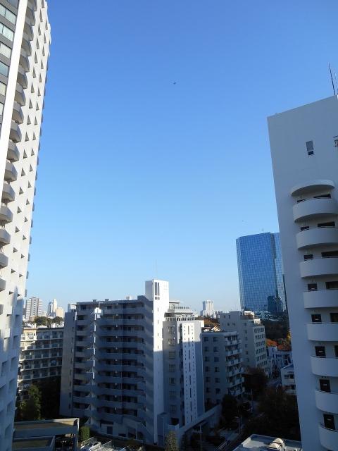 View photos from the dwelling unit