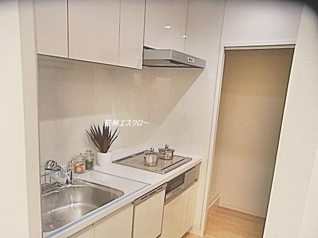 Kitchen. System kitchen new exchange already