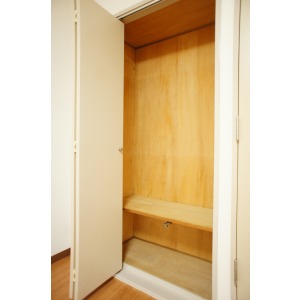 Receipt. Western-style housing