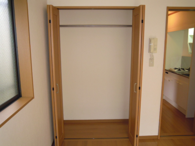 Receipt. Same property reference photograph