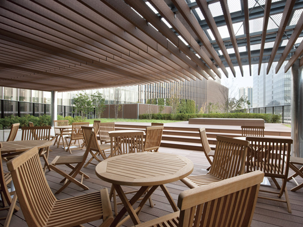 Shared facilities.  [Private garden] On the front of the "party room" is, We arranged an outsider has been consideration to safety in hard to enter design a "private garden".