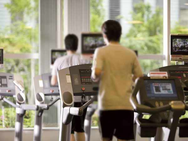 Surrounding environment. Fitness & relaxation fun Mel Sports Club NAS Osaki (within the Think Park)