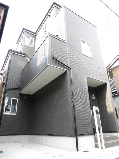 Local appearance photo. Appearance of a sharp impression in black!  ☆ 2013 06 May shooting