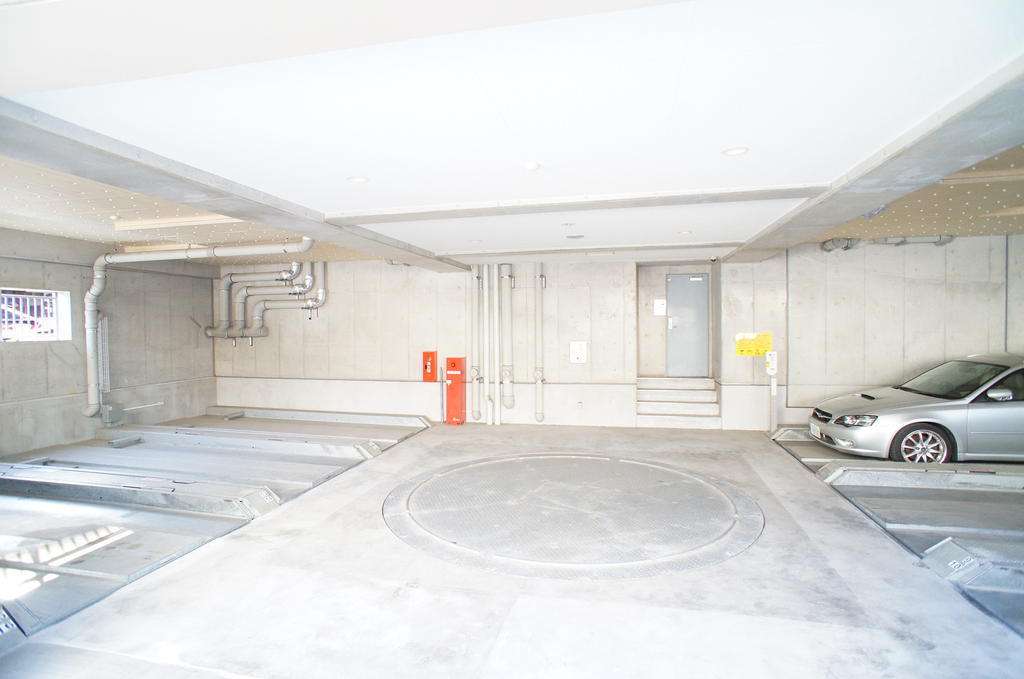 Parking lot. Underground mechanical parking on site! (Free available)