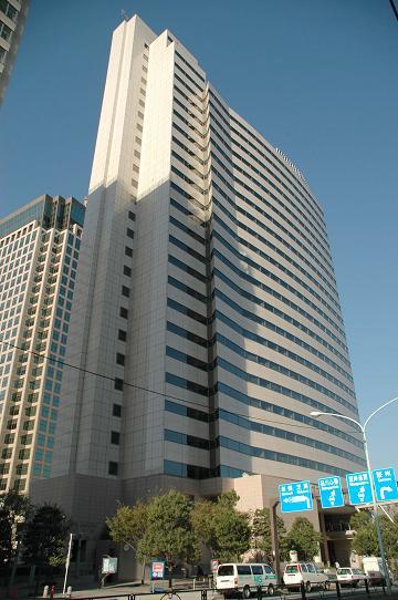 Shopping centre. Tennoz Yusen to building 839m