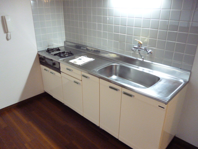 Kitchen. 2-neck Gasukitchin