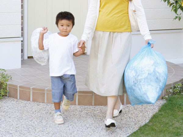 Other.  [24 hours accessible garbage yard] We established a 24-hour garbage yard that can be put out garbage at any time on site. It is also useful, such as those returning home is slow. (Image)