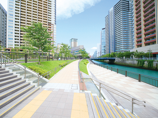 Surrounding environment. Municipal Gotanda petting waterside square (about 620m ・ An 8-minute walk)