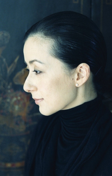  [Lifestyle Celebrity] Karen Kirishima / Begin the work of the model in the model college student. after that, singer, actress, Activities to radio personality and multi. It is also the 4 pups mother. Such as the current proposal of the beautiful living as a model, It has been active in the center of the women's magazine