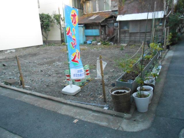 Local land photo. Local (11 May 2013) Shooting