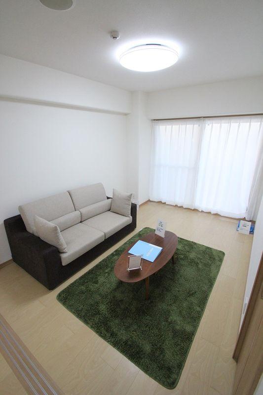 Non-living room. Western-style 6.7 Pledge