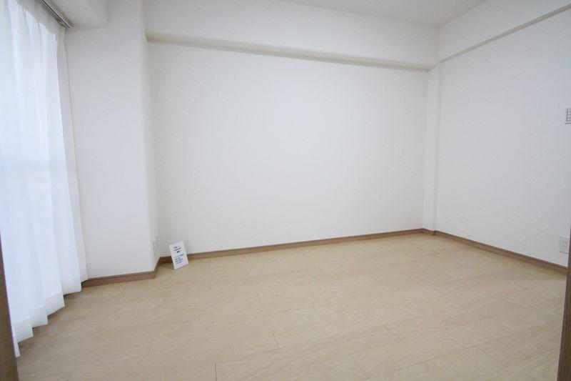 Non-living room. Western-style 6 Pledge