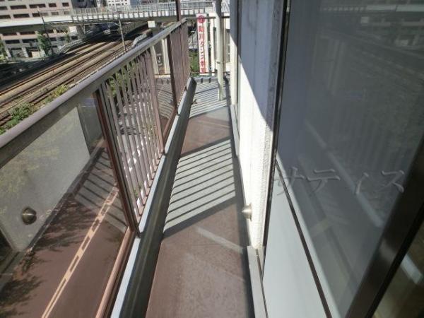 Balcony. Two-sided balcony