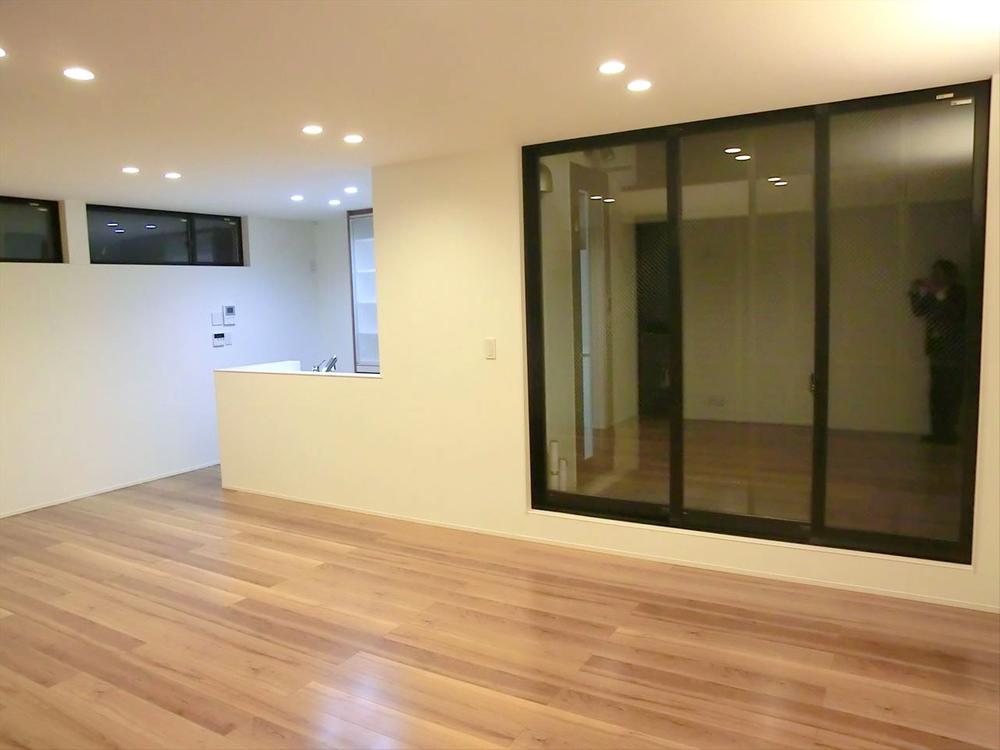 Living. Adopt the whole room LED lighting