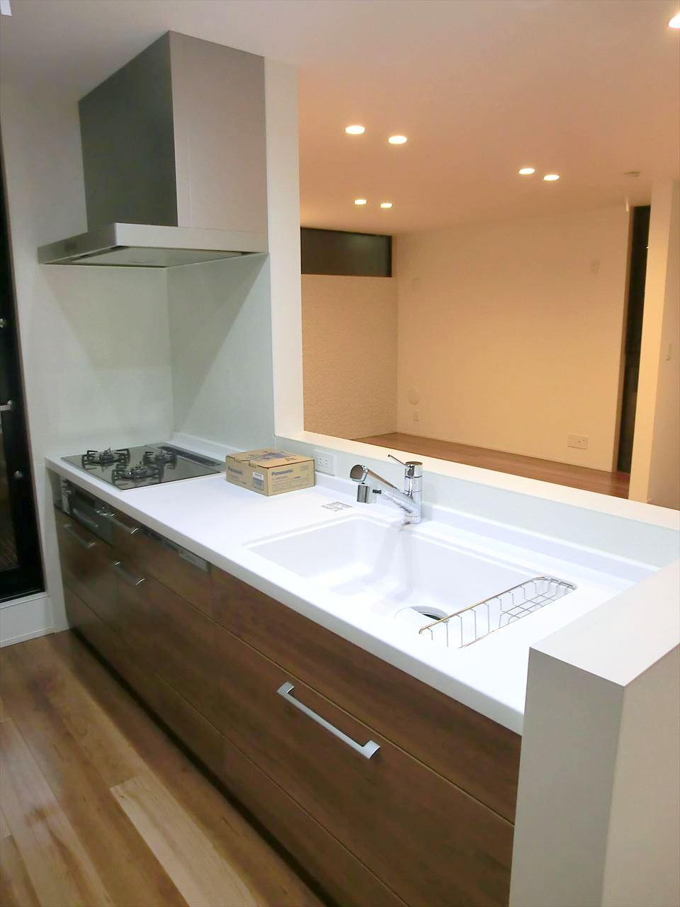 Kitchen. 2550mm system Kitchen (water purifier, Dishwasher)