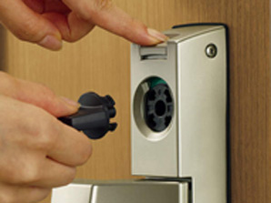 Security.  [Peace of mind because the thumb turn can remove] If you remove at the time and going to bed go out, Put a hand or a tool to beat the glass, There is no worry about, such as turn the thumb-turn. (Same specifications)