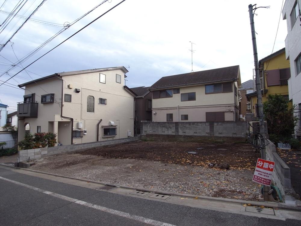 Local appearance photo. Local (11 May 2013) Shooting