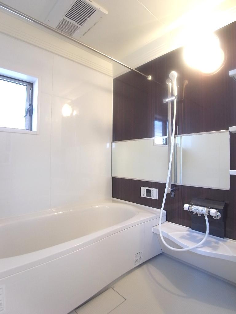 Same specifications photo (bathroom). Same specifications