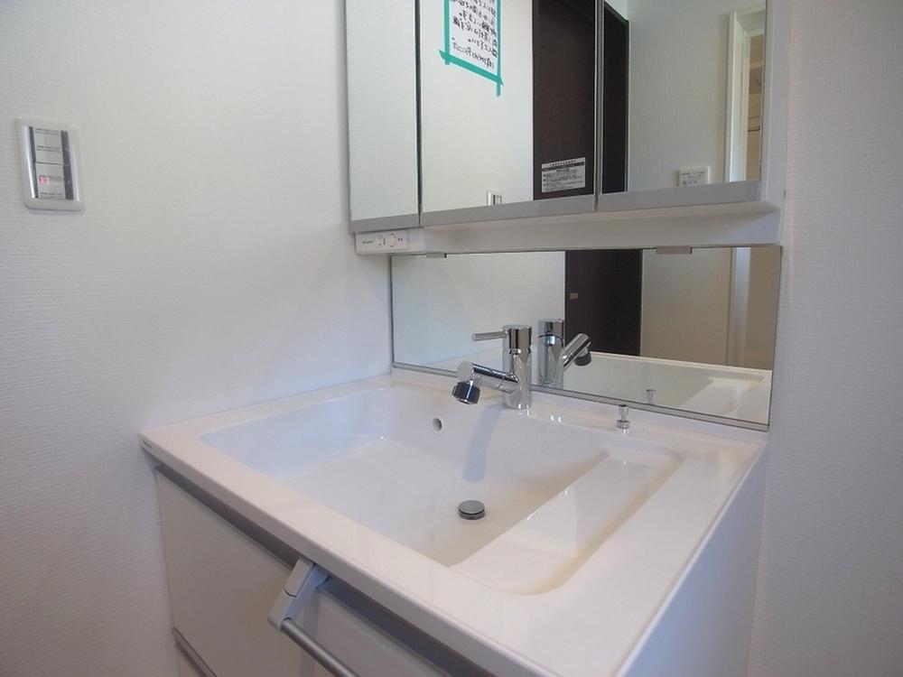 Same specifications photos (Other introspection). Same specifications