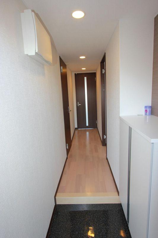 Entrance. Photo of the room visible from the front door