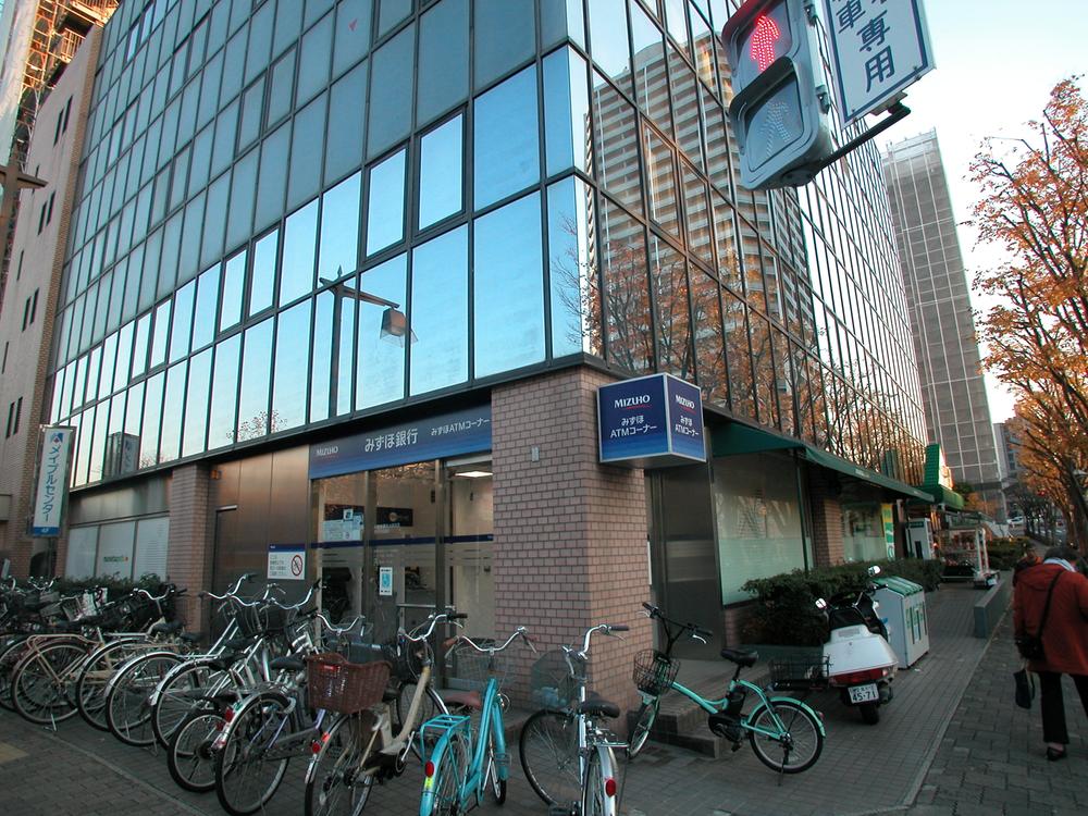 Bank. Mizuho 450m to Bank