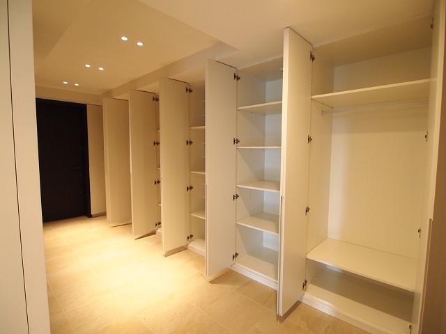 Receipt.  ※ Model room furniture is not attached. Please note.