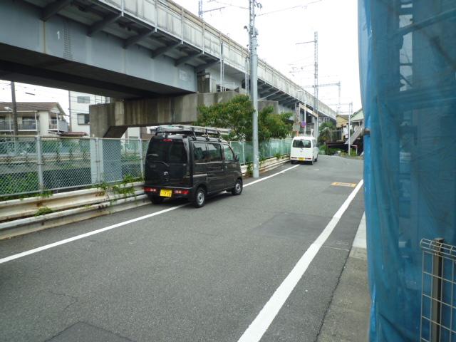 Local photos, including front road. Local (July 2013) Shooting