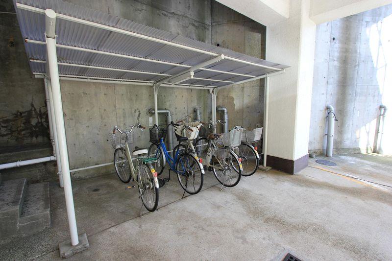 Other common areas. Bicycle-parking space