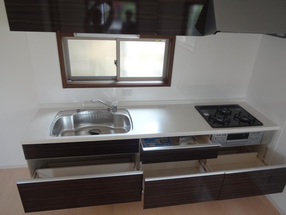 Kitchen. Room (August 2013) Shooting