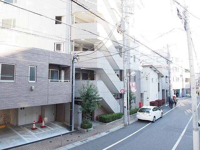 View photos from the dwelling unit. View from the site (December 13, 2013) Shooting