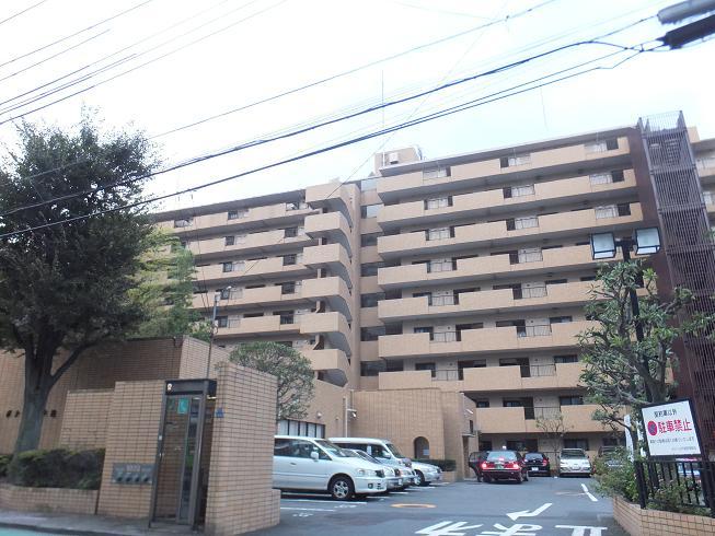 Local appearance photo. Local (10 May 2013) Shooting