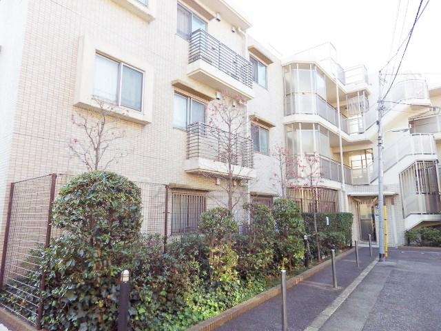 Local appearance photo