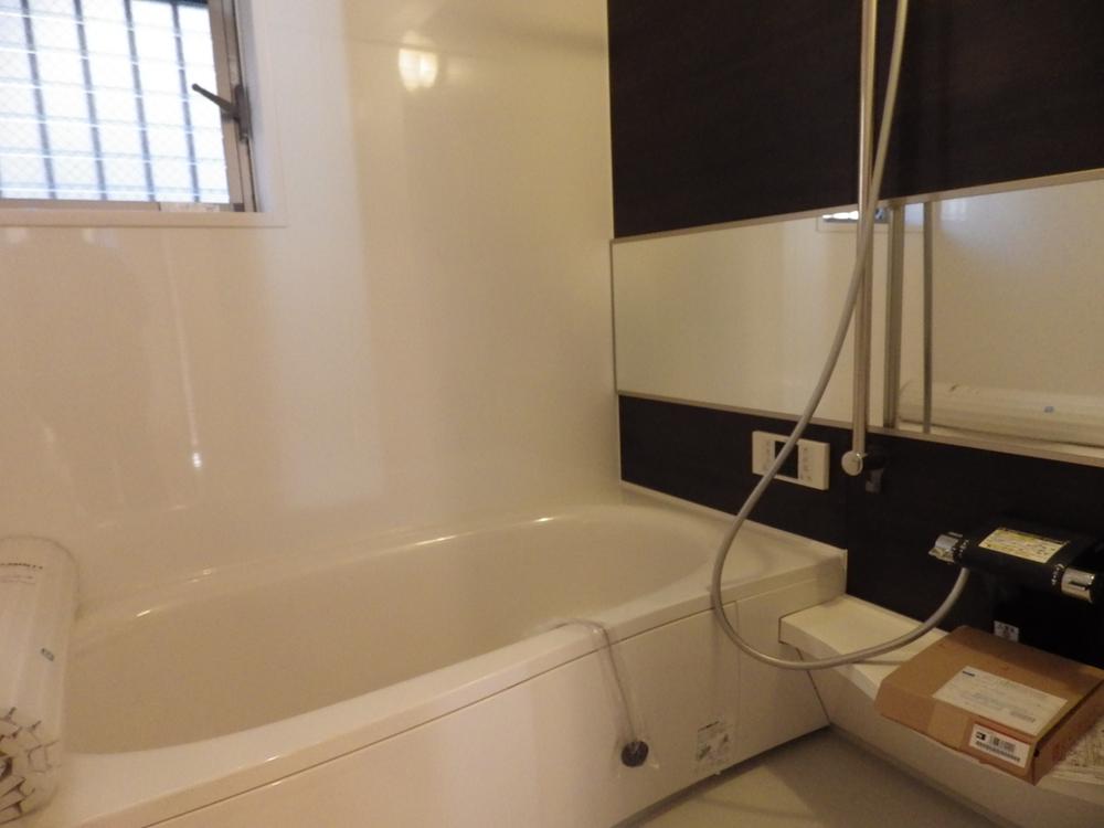 Same specifications photo (bathroom). (A ・ C Building) same specification